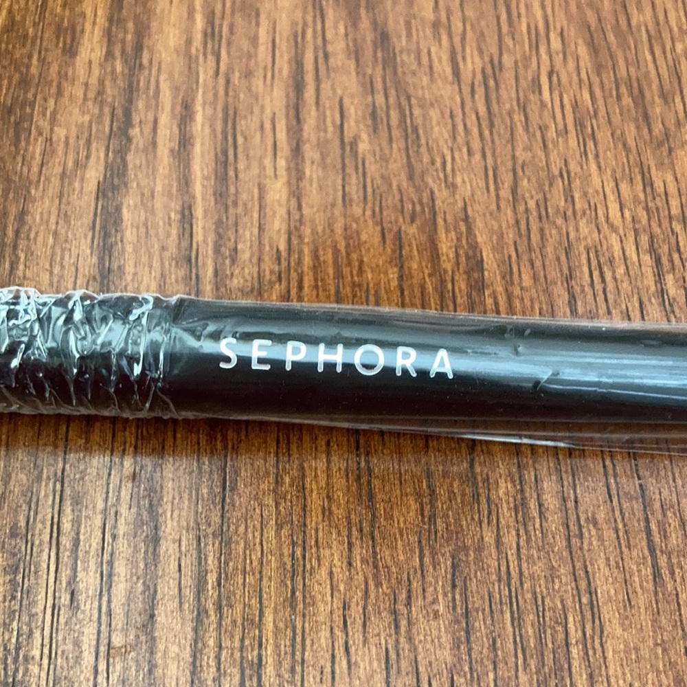 NEW Sephora PRO Precision Blush Brush 73 New in Packaging Cheek SEALED NWT - Picture 3 of 6